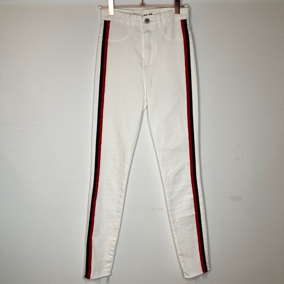 Zara high waisted white jeans - Size 24 - Picture 2 of 9